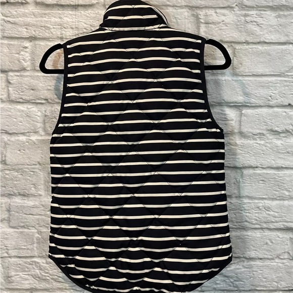 J Crew Women's XXS Navy Stripe Quilted Down Filled Excursion Vest - Picture 3 of 7